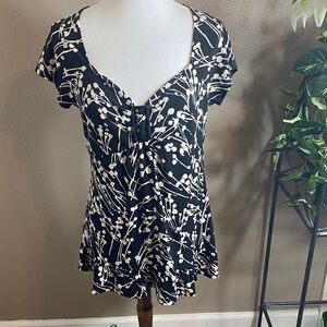 Apt. 9 Black and White Patterned Blouse